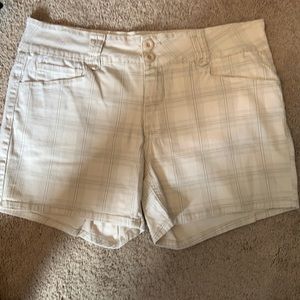 Royalty by YMI Shorts